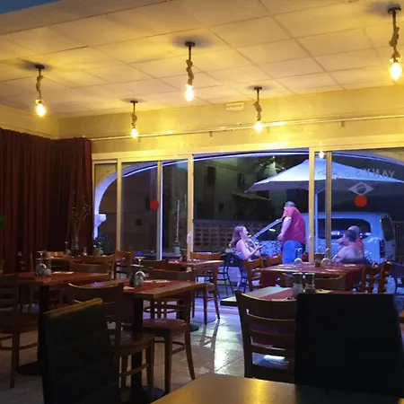 6ta Aire Acondicionado 3 Piscinas Parking Y Wifi Gratuitos * Roses